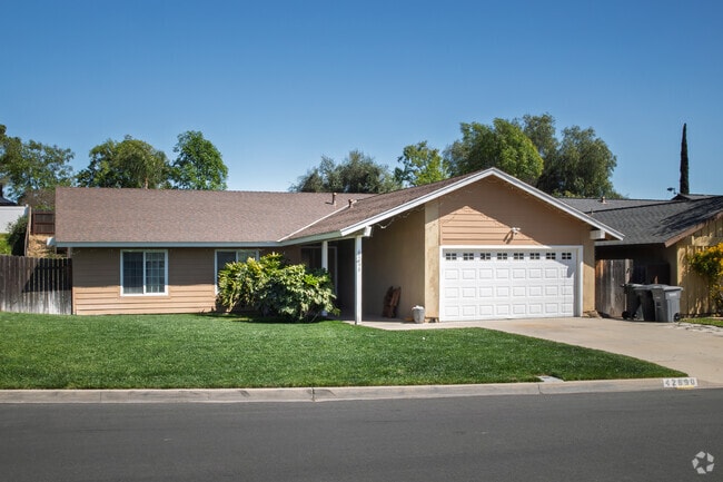 Many 1970s Ranch homes are found in Alta Vista.