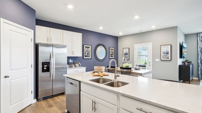 1133 Phillips Dr, Greenfield, IN 46140 - photo 5