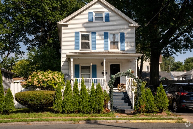 Buyers can opt for multi-family properties with prices around $250,000 in Hartford, CT.