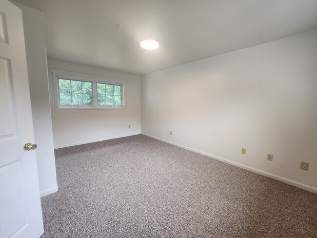12 Starflower Ln unit 12, Brunswick, ME 04011 - photo 7