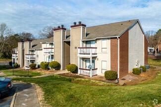 8061 Woodscape Dr, Charlotte, NC 28212