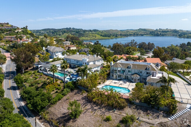 Luxury homes that lie against Puddingstone Reservoir in San Dimas.