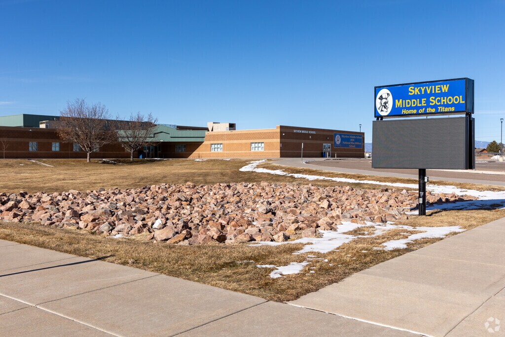 Sky View Middle School currently has 580 students.