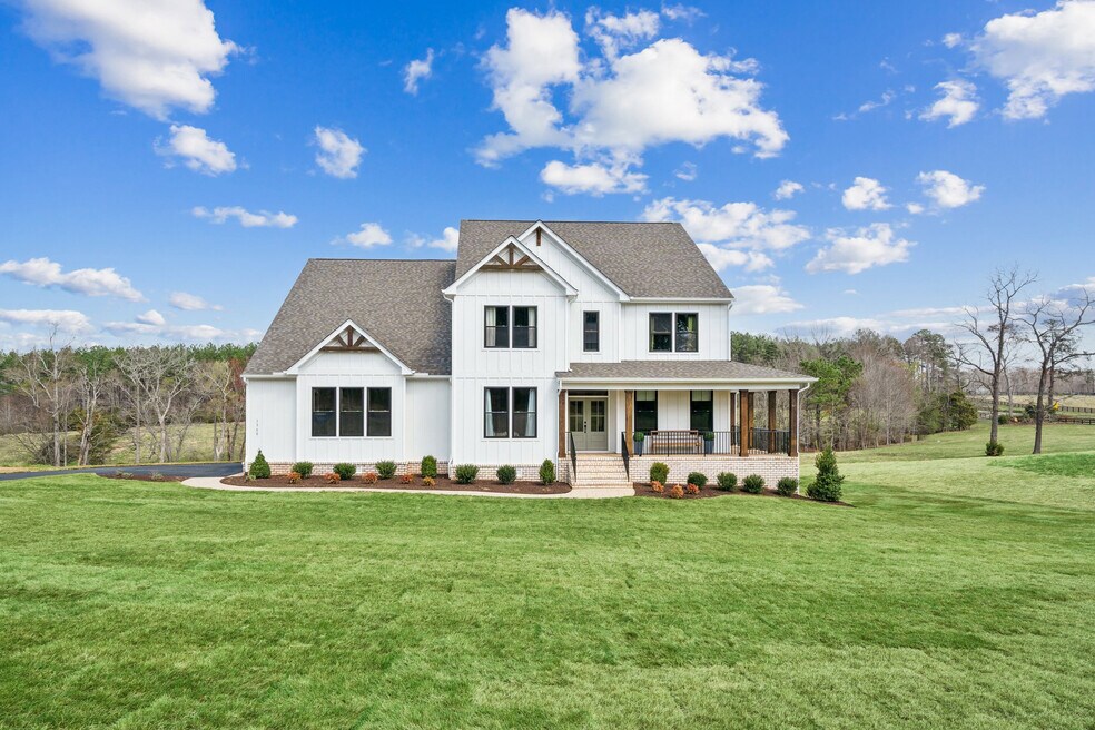 1360 Meadow Grove Dr, Powhatan, VA 23139 - photo 1