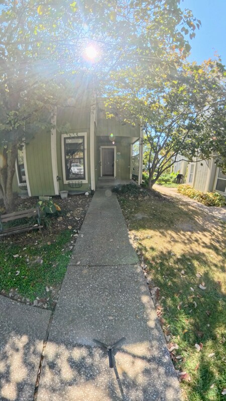 64 Schooner Ln, Lake Saint Louis, MO 63367