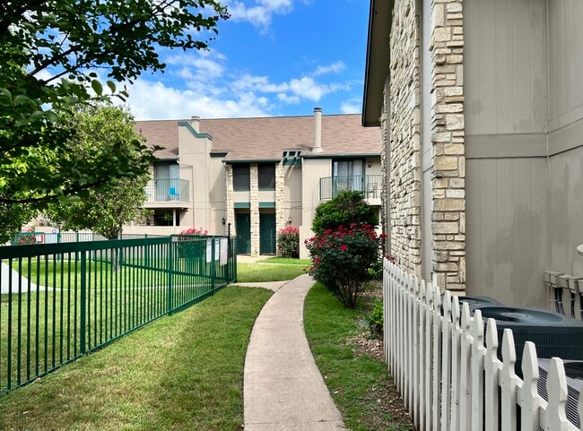 Woodwillow Townhomes and Duplexes, Austin, TX 78704 - photo 7