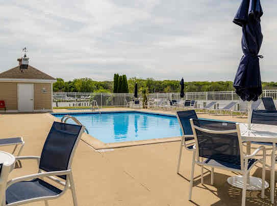 428 Island Pointe Dr, Saint Joseph, MI 49085 - photo 3