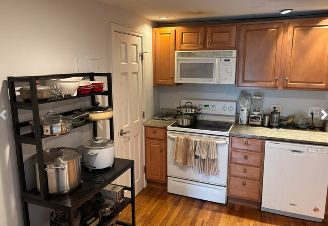 15 Euston Rd unit 10, Brighton, MA 02135 - photo 5