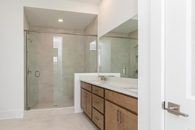 2184 Crestview Dr NE, Brookhaven, GA 30319 - photo 5