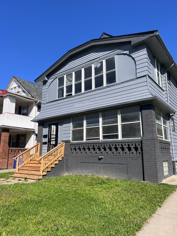 3321 E 146th St, Cleveland, OH 44120