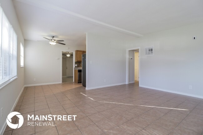 11623 Cameron St, Orlando, FL 32817 - photo 4