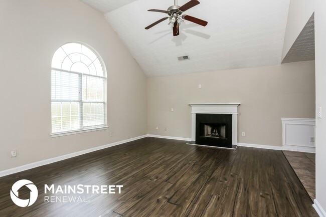 680 Escalade Dr, Atlanta, GA 30349 - photo 3