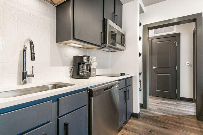 611 Commerce St unit ID1267087P, New Orleans, LA 70130 - photo 6