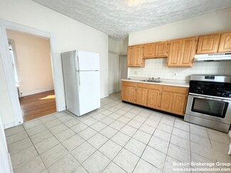 14 Elder St Unit 3, Boston, MA 02125