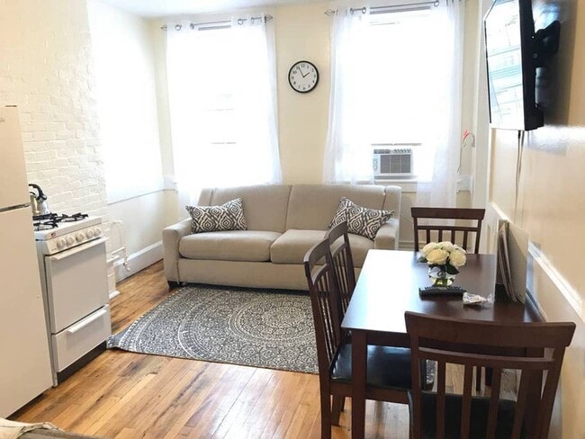 161 Endicott St unit 1r, Boston, MA 02113 - photo 3