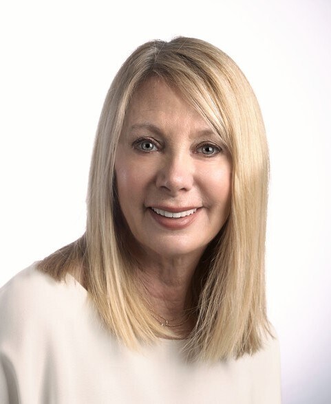 Bonnie Bernhardt