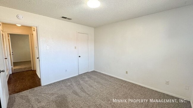 8208 Vernon Ave unit B, Lubbock, TX 79423 - photo 7