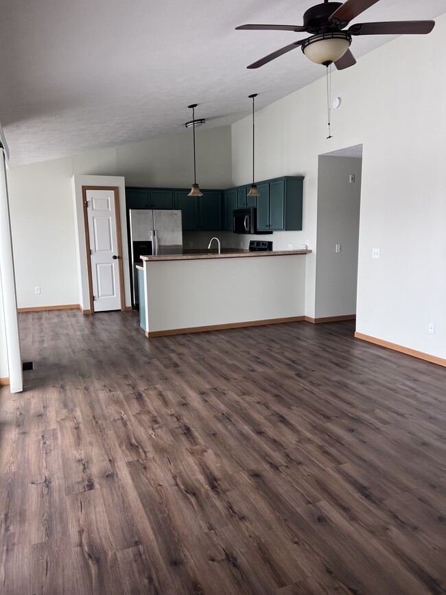 4924 S Klein Ave unit 56, Sioux Falls, SD 57106 - photo 3