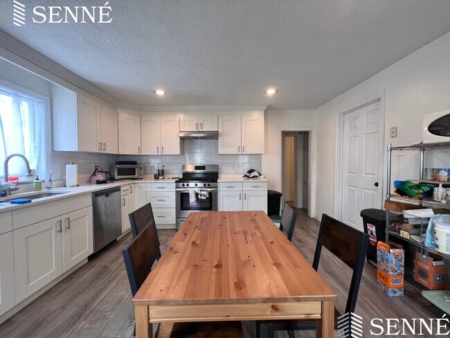 106 Columbia St unit 1, Cambridge, MA 02139 - photo 2