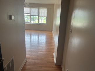 1 W 28th St Unit 501, Indianapolis, IN 46208
