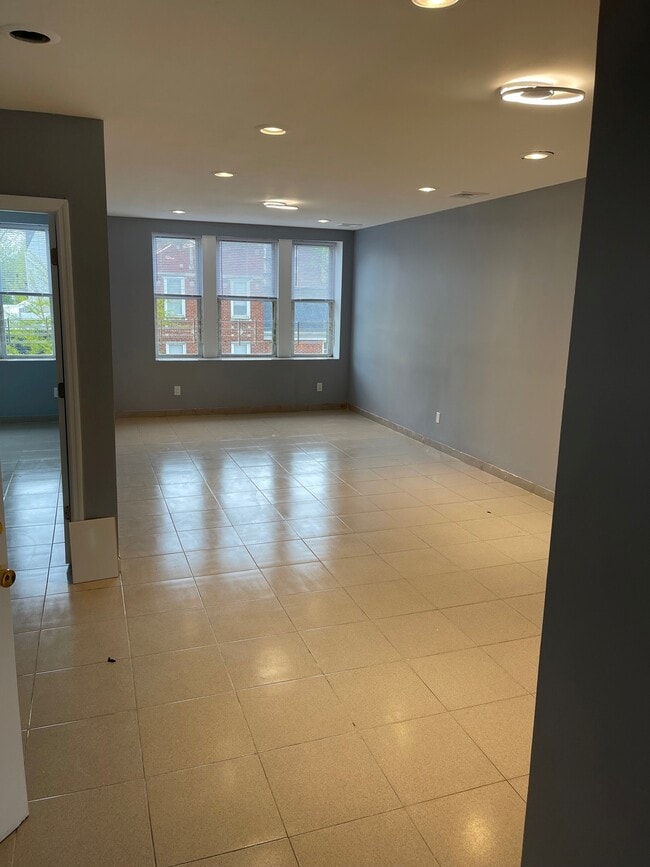 266 Central Ave Unit 2, Jersey City, NJ 07307