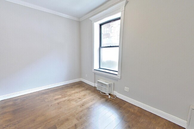209 E 25th St unit 1A, New York, NY 10010 - photo 5