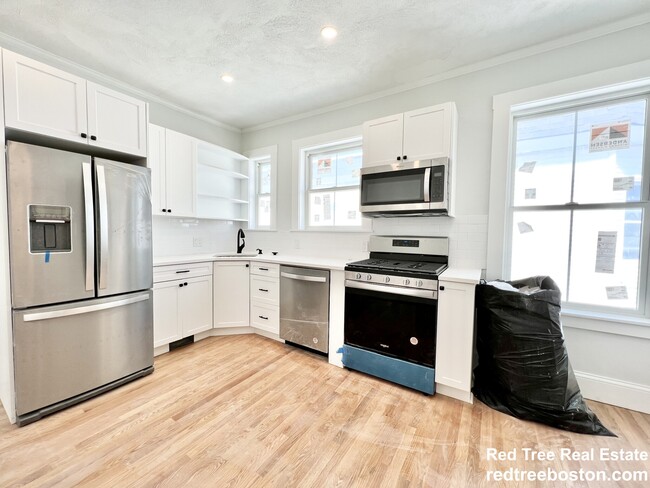 79 Sydney St unit 1, Dorchester, MA 02125 - photo 4
