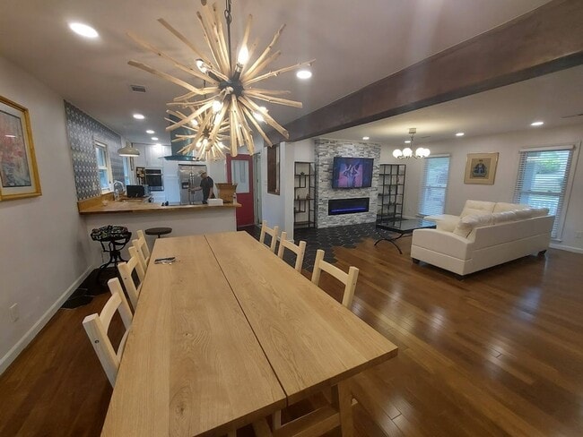 5571 Four Winds Dr SW, Lilburn, GA 30047 - photo 6