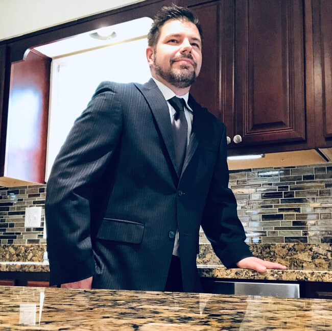 Agent Photo