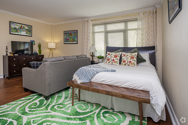 Studio, 1BR - 400SF
