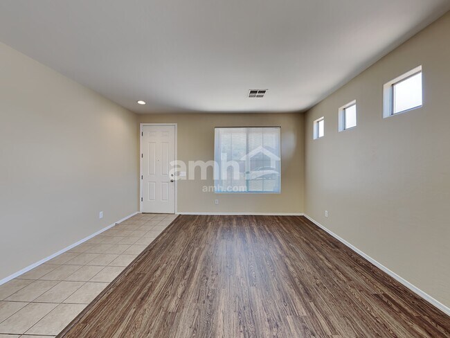 10146 W Cordes Rd, Tolleson, AZ 85353 - photo 7