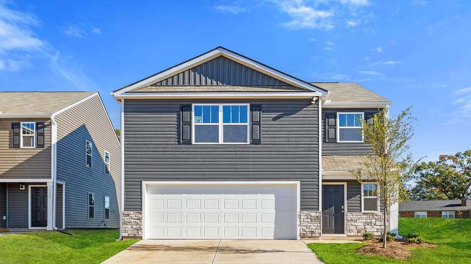 2231 Springview Ct, Boiling Springs, SC 29316 - photo 1