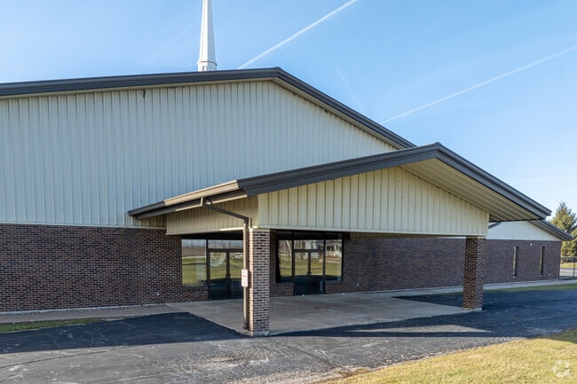 Pikeland Community School's student progress is rated above average.