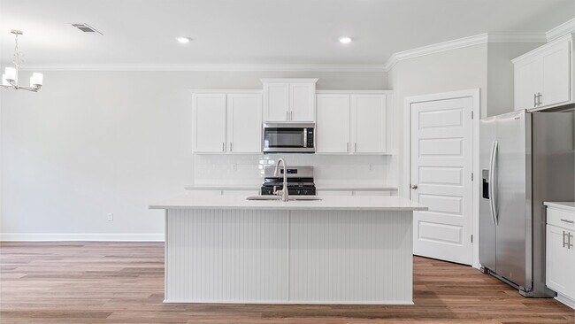 100 Creekridge St, Headland, AL 36345 - photo 5