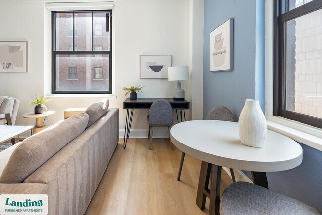 933 McGee St unit 2-816.1411114, Kansas City, MO 64106 - photo 2