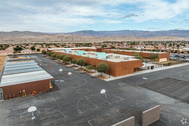 Richard R. Oliphant Elementary serves students in grades K-5.