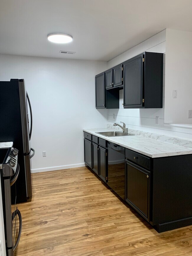 1 Robindale Dr, Emmitsburg, MD 21727 - photo 4