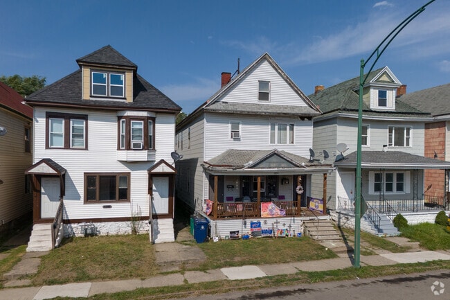 Broadway-Fillmore has an average home value of $102,000.