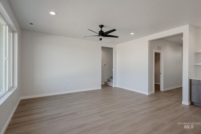 7089 S Old Farm Ave, Meridian, ID 83642 - photo 5