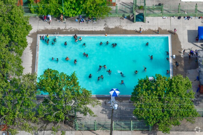 CC Jackson Rec Center in Arlington has a nice pool.