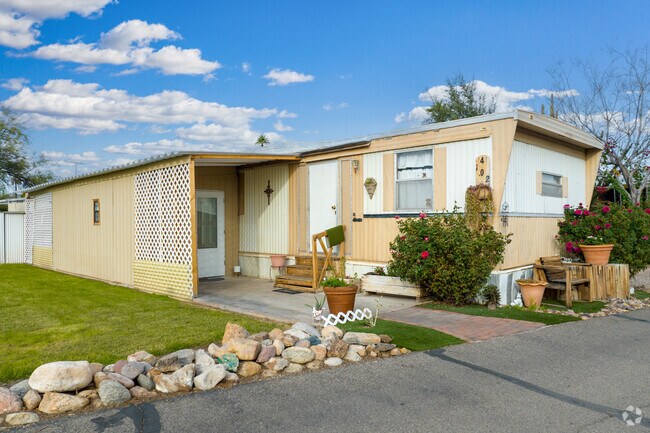 Mobile home parks offer a low buy in cost for residence in Tucson, Arizona