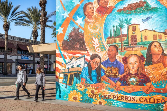 Spend an afternoon shopping and dining locally in downtown Perris.