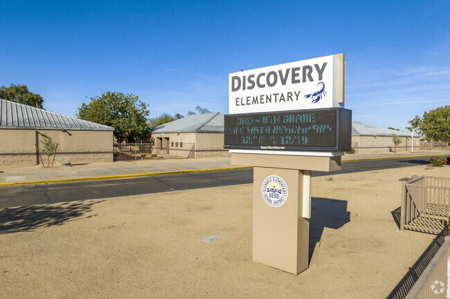 Glendale’s Discovery Elementary School gets a rating of 5/10 from GreatSchools.com.