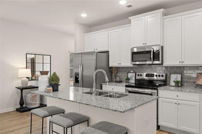 1016 Merritt Dr, Villa Rica, GA 30180 - photo 2