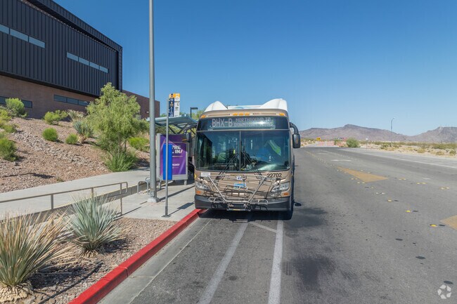 Residents of Mission Hills can easily commute using the public transit system.