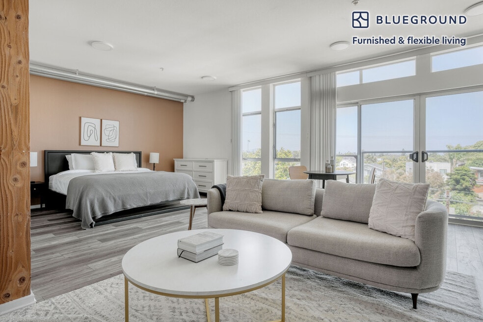 4133 Redwood Ave unit FL3-ID1081, Los Angeles, CA 90066 - photo 1