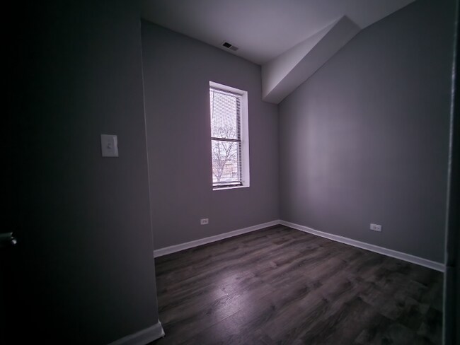 7314 S Kenwood Ave unit 1, Chicago, IL 60619 - photo 5