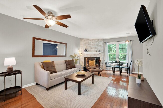 6346 Chimney Wood Ct unit ID1352700P, Alexandria, VA 22306 - photo 6