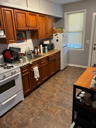 926 Fulton St SE Unit 4, Minneapolis, MN 55414
