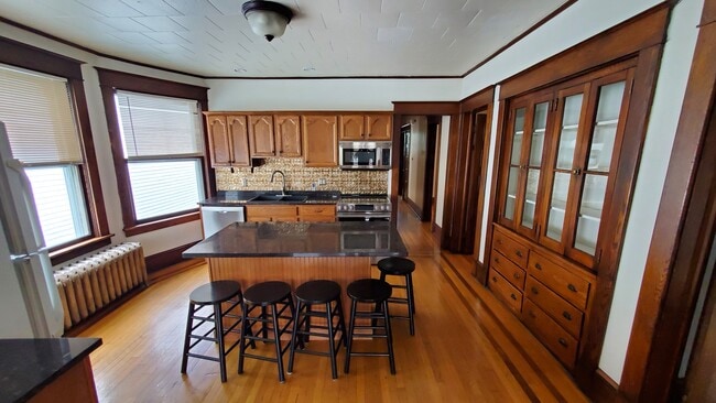 220 Ontario St unit A, Albany, NY 12203 - photo 3